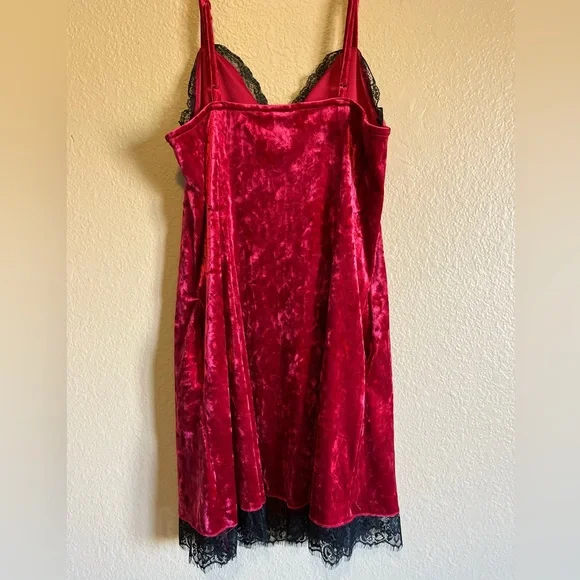 Social Collision Red Velvet Dress - Picture 4 of 9